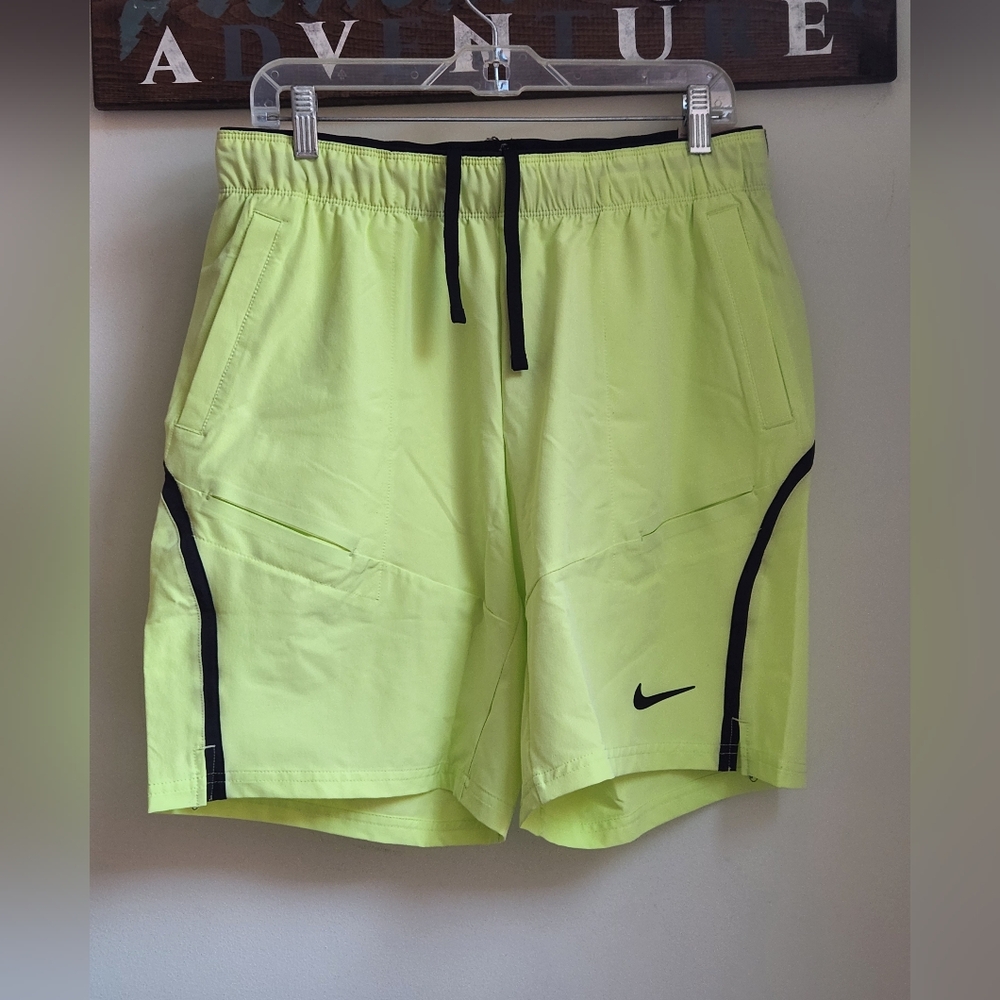 Nike Court Dri-Fit Advantage Tennis 9" Shorts Green Lemon Men's Size L